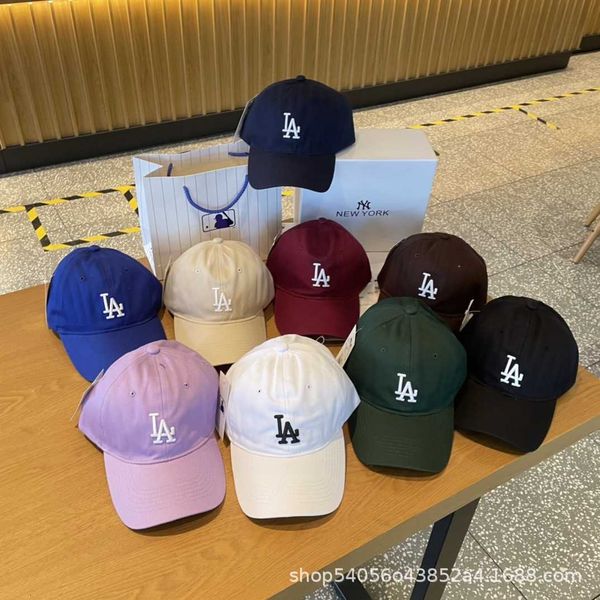 Designer summer luxury Super high quality NY Spring Small Label Embroidered Baseball cap Couple Cotton Soft Top Sun Visor Cap, Sapphire blue
Designer summer luxury Super high quality NY Spring Small Label Embroidered Baseball cap Couple Cotton Soft Top Sun Visor Cap, Sapphire blue