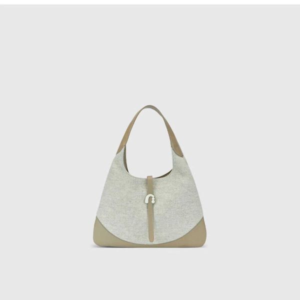 songmont bags 2023 new amazingsong triangle bag small design as fashion versatile casual bag large capacity multi function
songmont bags 2023 new amazingsong triangle bag small design as fashion versatile casual bag large capacity multi function