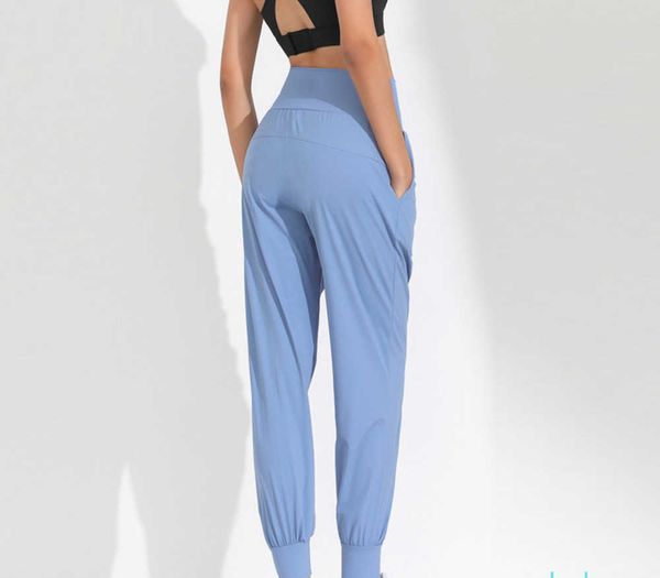 l-8802 women yoga studio pants outfit ladies quickly dry drawstring running sports trousers loose dance jogger girls gym fashion all-match
l-8802 women yoga studio pants outfit ladies quickly dry drawstring running sports trousers loose dance jogger girls gym fashion all-match