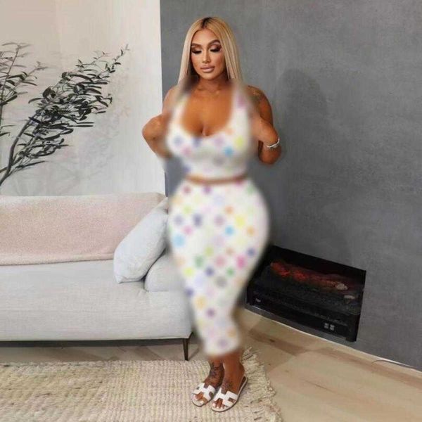 women's casual 2023 new summer tank buttock skirt printing two-piece set slim women's dress, Black;gray
women's casual 2023 new summer tank buttock skirt printing two-piece set slim women's dress, Black;gray