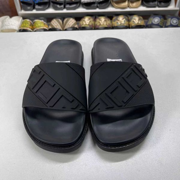 singapore cambodia vietnam dubai beach sandals 2022 new fashion brand letter home couple slippers89, Black
singapore cambodia vietnam dubai beach sandals 2022 new fashion brand letter home couple slippers89, Black