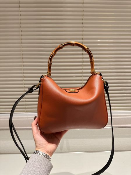 mini diana bamboo handbags bags designer flap crobody clutch canvas leather purse wallets bag claic letter prints detachable red green strap
mini diana bamboo handbags bags designer flap crobody clutch canvas leather purse wallets bag claic letter prints detachable red green strap