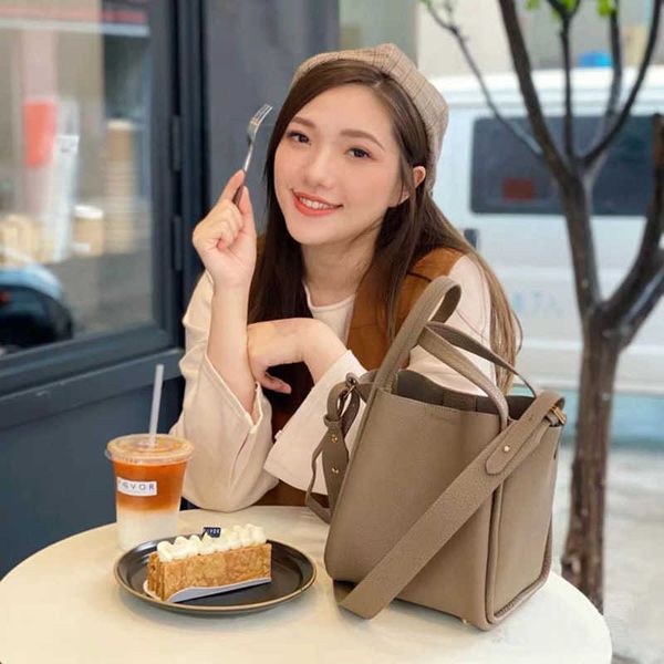 songmont bags songsong genuine leather texture medium size cailanzi series bucket bag portable crossbody multi-purpose large capacity commut
songmont bags songsong genuine leather texture medium size cailanzi series bucket bag portable crossbody multi-purpose large capacity commut