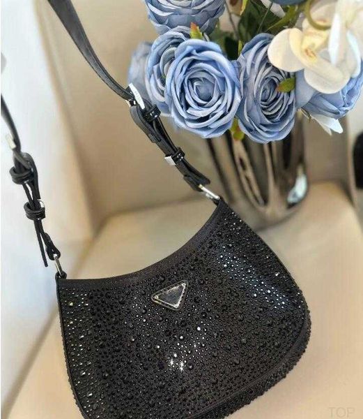 diamond handbag canvas hobo bag designer shoulder bags for women chest pack fashion tote chains hand lady presbyopic purse handbags wholesal
diamond handbag canvas hobo bag designer shoulder bags for women chest pack fashion tote chains hand lady presbyopic purse handbags wholesal