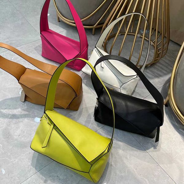 women's bag new genuine leather geometric bag fashion casual versatile one shoulder underarm bag large capacity handbag
women's bag new genuine leather geometric bag fashion casual versatile one shoulder underarm bag large capacity handbag