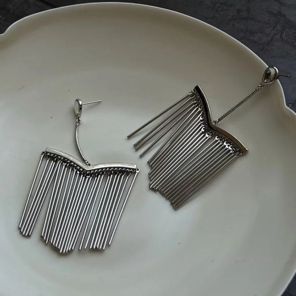 brand new designer luxury womens fashion earrings designer vintage tassel pendant womens engagement earrings never fade wholesale, Silver
brand new designer luxury womens fashion earrings designer vintage tassel pendant womens engagement earrings never fade wholesale, Silver
