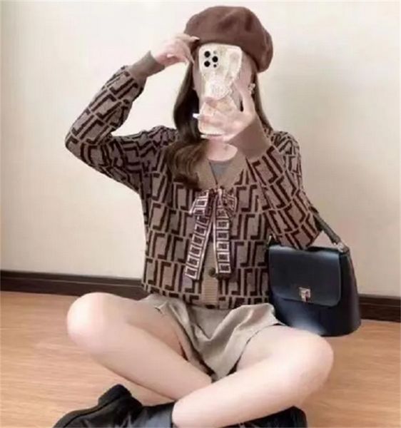 women's sweaters designer cardigan jackets hooded v-neck round striped dress fashion long sleeve women knitting embroidered loose casua, White;black
women's sweaters designer cardigan jackets hooded v-neck round striped dress fashion long sleeve women knitting embroidered loose casua, White;black