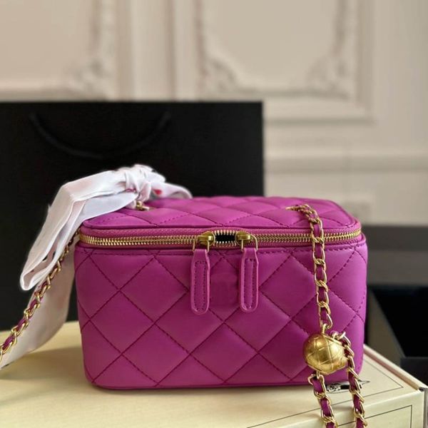 classic gold ball women mini makeup bag matelasse adjustable chain gold hardware shopping coin purse designer wallet trend luxury handbag fa
classic gold ball women mini makeup bag matelasse adjustable chain gold hardware shopping coin purse designer wallet trend luxury handbag fa