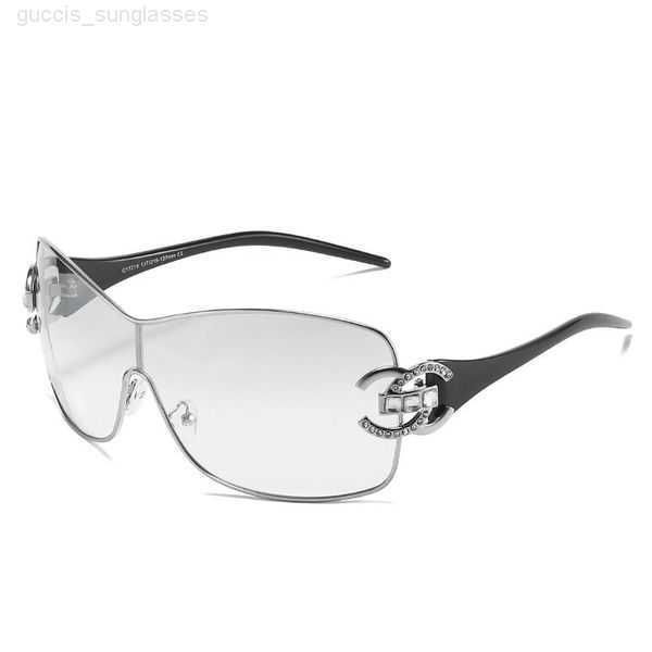 sunglasses for women retro one piece sunglasses women's oversized uv400 shades style wraparound shades for fashionable new fashion eyew, White;black
sunglasses for women retro one piece sunglasses women's oversized uv400 shades style wraparound shades for fashionable new fashion eyew, White;black