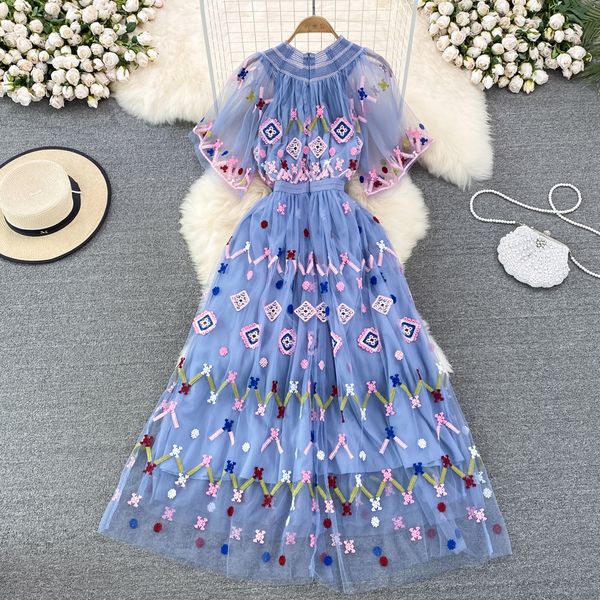2023 casual dresses summer designer mesh flower embroidery dress women short bat sleeve vintage geometric black blue tulles evening party ve, Black;gray
2023 casual dresses summer designer mesh flower embroidery dress women short bat sleeve vintage geometric black blue tulles evening party ve, Black;gray