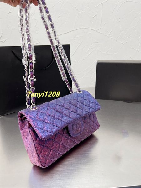 classic iridescent cf shoulder bags designer lady clutch purses versatile cc quilted wallets fashion luxuries designers women bag silver cha
classic iridescent cf shoulder bags designer lady clutch purses versatile cc quilted wallets fashion luxuries designers women bag silver cha
