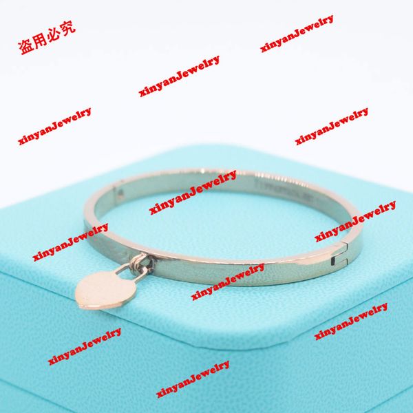 designer bracelet titanium steel bracelet luxury men and women 18k rose gold fashion popular do not fade color bracelet trend stainless stee, White
designer bracelet titanium steel bracelet luxury men and women 18k rose gold fashion popular do not fade color bracelet trend stainless stee, White