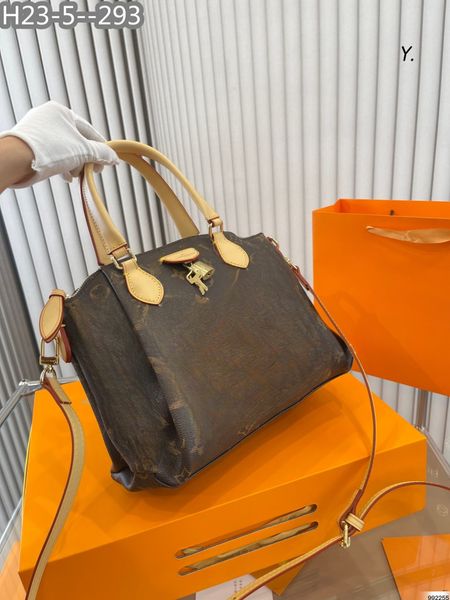 2023 luxury designer handbags hobo handbags shoulder bags dumplings handbags messenger ladies handbags fashionable ladies handbags
2023 luxury designer handbags hobo handbags shoulder bags dumplings handbags messenger ladies handbags fashionable ladies handbags