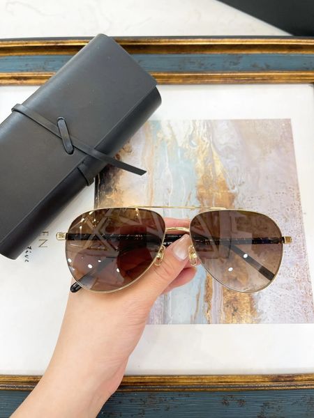 fashion classic sunglasses designer men and women outdoor travel sunglasses uv400 polaroid lens 7 colors, White;black
fashion classic sunglasses designer men and women outdoor travel sunglasses uv400 polaroid lens 7 colors, White;black