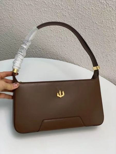2023 new autumn and winter underarm bag fashion versatile brown crossbody bag single shoulder bag women's bag
2023 new autumn and winter underarm bag fashion versatile brown crossbody bag single shoulder bag women's bag