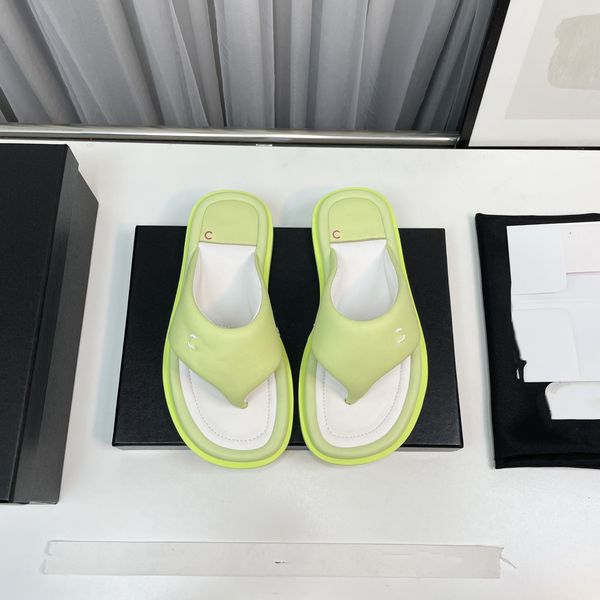 designer cc beach shoes luxury flip flops slides women leather slippers fashion sandals summer outdoor shoe party footwear nh4
designer cc beach shoes luxury flip flops slides women leather slippers fashion sandals summer outdoor shoe party footwear nh4