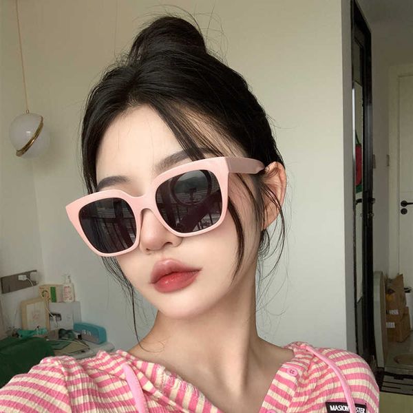 square soft pink for women with advanced sense ins2023 new sunglasses are fashionable and the frame is thin, White;black
square soft pink for women with advanced sense ins2023 new sunglasses are fashionable and the frame is thin, White;black