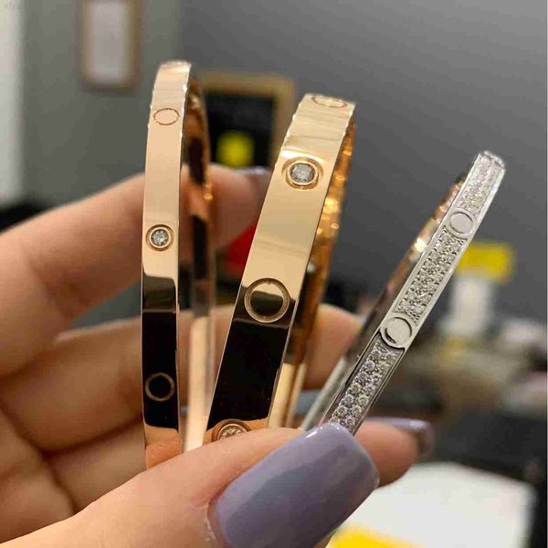 famous waterproof tarnish titanium steel 18k gold cz cubic zirconia couple love screw bangle bracelet, Black
famous waterproof tarnish titanium steel 18k gold cz cubic zirconia couple love screw bangle bracelet, Black