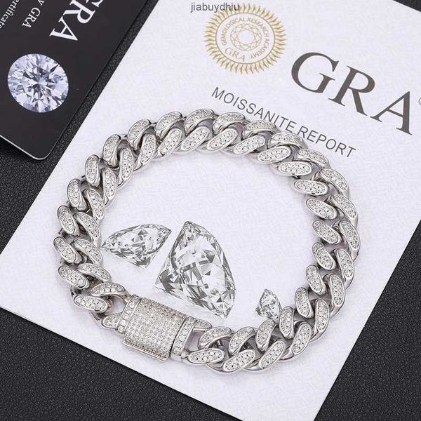 custom jewelry maker 12mm 925 sterling silver vvs moissanite diamond iced out cuban link bracelet
custom jewelry maker 12mm 925 sterling silver vvs moissanite diamond iced out cuban link bracelet