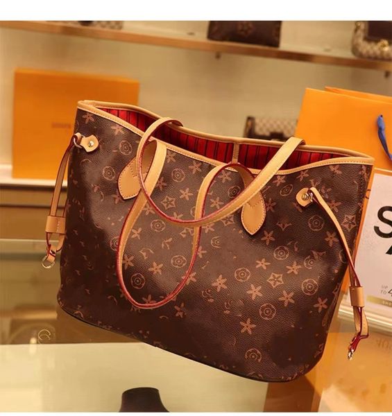2023 new classic printed leather underarm shopping bag fashion 100 matching child handbag shoulder bag tote bag factory direct sales
2023 new classic printed leather underarm shopping bag fashion 100 matching child handbag shoulder bag tote bag factory direct sales