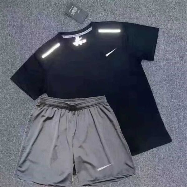 thick trapstar tracksuit summer quick drying set t shirt designer sports student training track and field running basketball sportswear asia, Gray
thick trapstar tracksuit summer quick drying set t shirt designer sports student training track and field running basketball sportswear asia, Gray