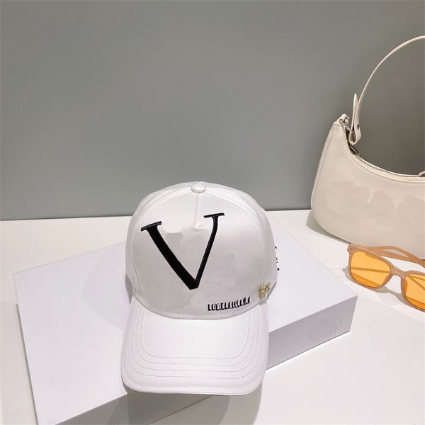 yy2023 fashion ball hats designer hats ball caps spring and fall hats cotton visor hats for men, women trucker hats 881, Blue;gray
yy2023 fashion ball hats designer hats ball caps spring and fall hats cotton visor hats for men, women trucker hats 881, Blue;gray