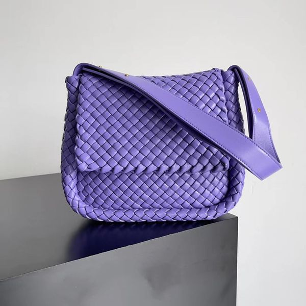 10a leather women's bag designer luxury woven small square bag hand-held fashion shoulder armpit bag simple solid color brand classic s
10a leather women's bag designer luxury woven small square bag hand-held fashion shoulder armpit bag simple solid color brand classic s