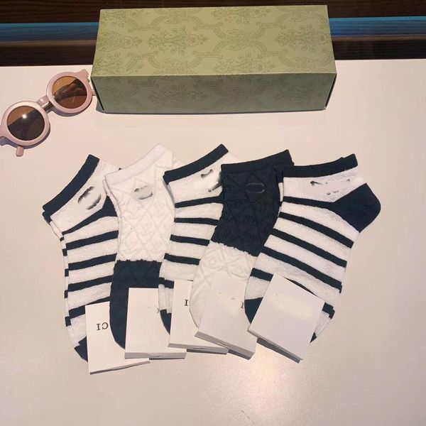 fashion brand men's cotton socks new style black leisure men women socks soft breathable summer winter for male sockes
fashion brand men's cotton socks new style black leisure men women socks soft breathable summer winter for male sockes