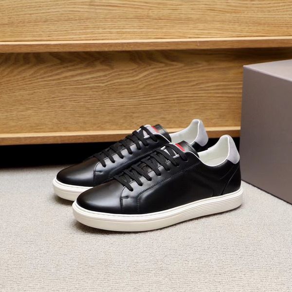 luxury white black brushed leather sneakers shoes men skateboard walking luxury 2023 footwear enameled-metal casual outdoor trainer eu38-44
luxury white black brushed leather sneakers shoes men skateboard walking luxury 2023 footwear enameled-metal casual outdoor trainer eu38-44