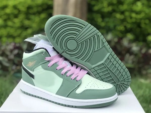 designer basketball shoes spider jumpman 1s mid dutch green arctic pink designer sports outdoor sneakers size available with original box an
designer basketball shoes spider jumpman 1s mid dutch green arctic pink designer sports outdoor sneakers size available with original box an