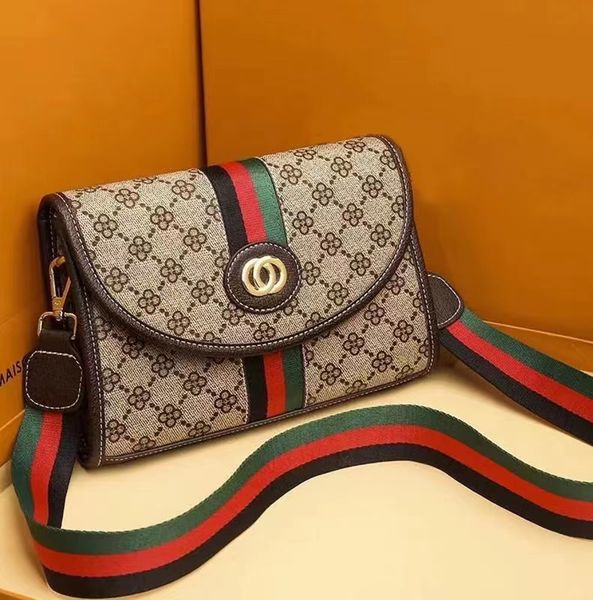 2 colours new arrival luxurys designer bags womens men leather messenger purse crossbody bag shopping bag plain hasp shoulder bags handbags
2 colours new arrival luxurys designer bags womens men leather messenger purse crossbody bag shopping bag plain hasp shoulder bags handbags