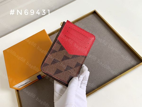 classic men's and women's card clip with zipper open zero wallet compartment paired with envelope style front pocket and back card, Brown;gray 
classic men's and women's card clip with zipper open zero wallet compartment paired with envelope style front pocket and back card, Brown;gray