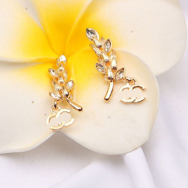20style luxury designers earring stud letter famous women fashion rhinestone wheat earring letter wedding party jewerlry 18k gold plated, Golden;silver
20style luxury designers earring stud letter famous women fashion rhinestone wheat earring letter wedding party jewerlry 18k gold plated, Golden;silver