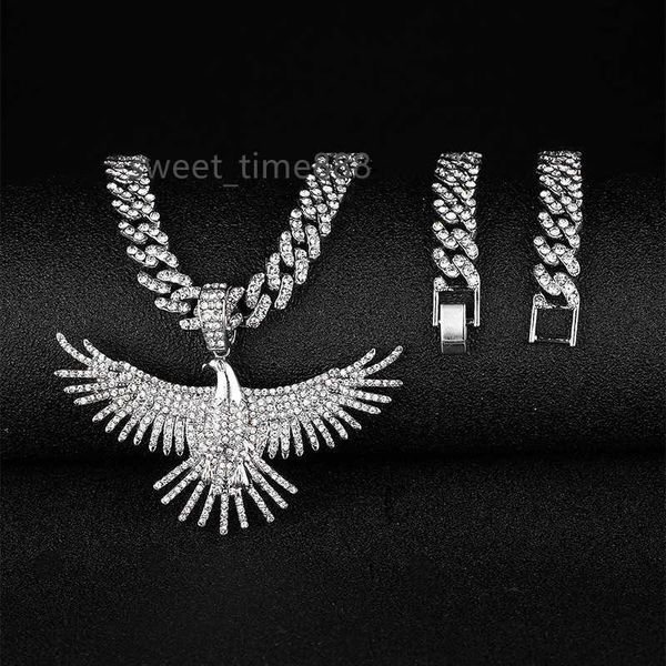 personalized jewelry 925 sterling silver eagle shape hip hop necklace cuban chain vvs moissanite pendant necklace
personalized jewelry 925 sterling silver eagle shape hip hop necklace cuban chain vvs moissanite pendant necklace