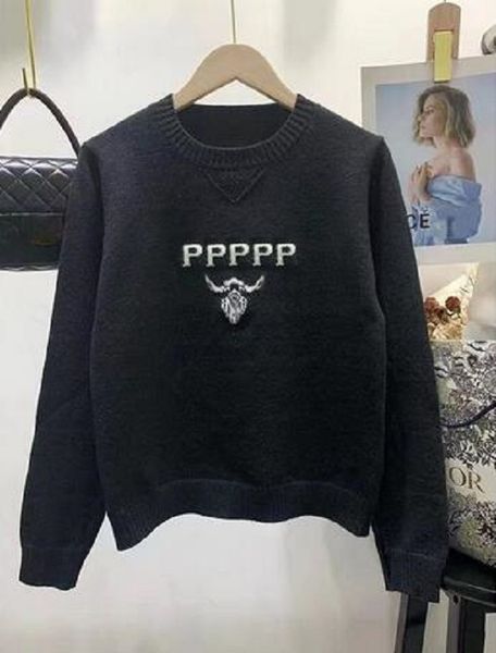 2030 designer sweater men women sweaters jumper embroidery print sweater knitted classic knitwear autumn winter keep warm jumpers mens desig, White;black
2030 designer sweater men women sweaters jumper embroidery print sweater knitted classic knitwear autumn winter keep warm jumpers mens desig, White;black