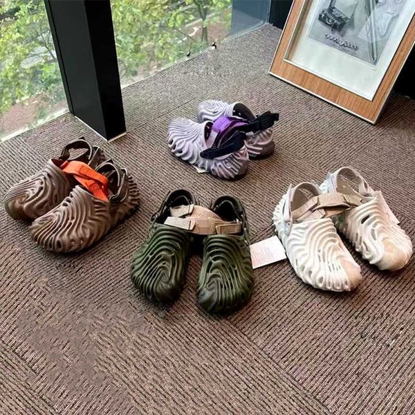 2023 straps men shoes pollex sandals slides closed-toe clogs beach mules color-contrast slip-on shoes sapatos para chef, Black
2023 straps men shoes pollex sandals slides closed-toe clogs beach mules color-contrast slip-on shoes sapatos para chef, Black