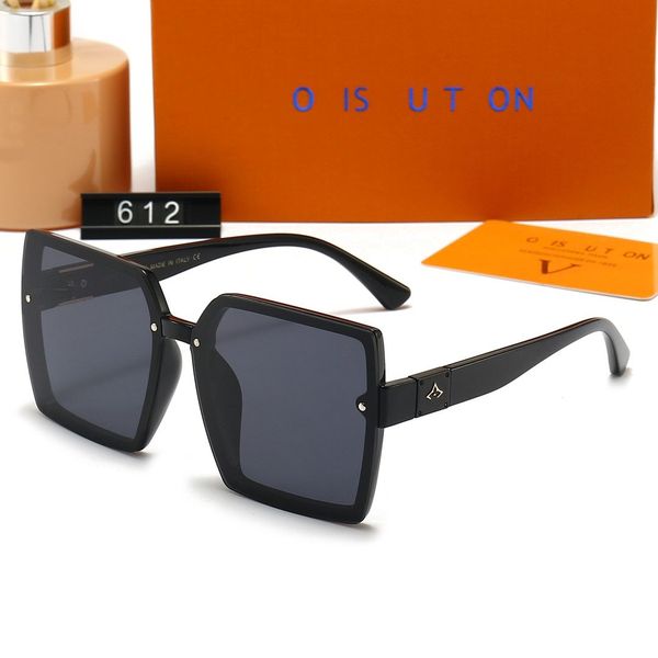 2023 luxury designer glasses new fashion design cool sunglasses women's brand glasses louiseities outdoor beach travel viutonics sungla, White;black
2023 luxury designer glasses new fashion design cool sunglasses women's brand glasses louiseities outdoor beach travel viutonics sungla, White;black