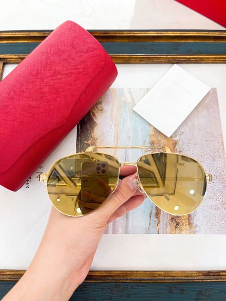 men metal sunglasses new fashion classic style gold plated square frame vintage design outdoor classical model with case and shopping bag, White;black
men metal sunglasses new fashion classic style gold plated square frame vintage design outdoor classical model with case and shopping bag, White;black