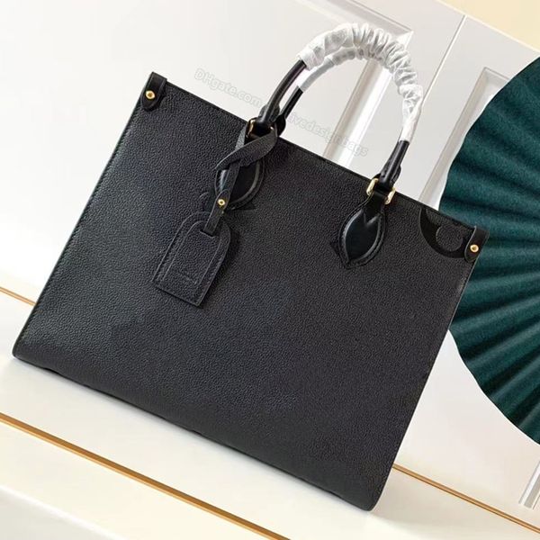 mirror onthego totes bags handbag mm embossed grained calfskin oversized letter print large capacity shopping bag 35cm l360, Black
mirror onthego totes bags handbag mm embossed grained calfskin oversized letter print large capacity shopping bag 35cm l360, Black