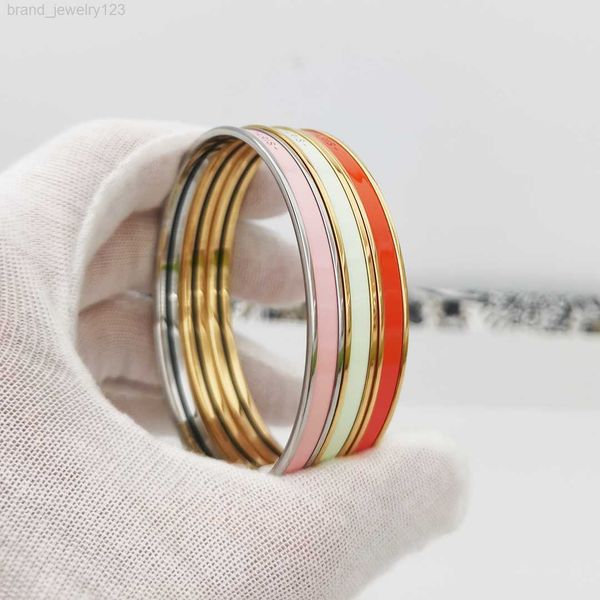 2023 new in enamel h bracelet for womens luxury summer beach party fashion jewelry for women dating gifts with box, Black
2023 new in enamel h bracelet for womens luxury summer beach party fashion jewelry for women dating gifts with box, Black