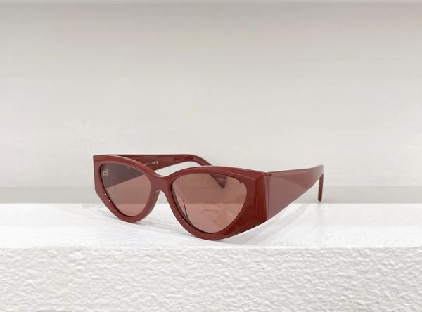 luxury designer sunglasses for men women beach summer style antiultraviolet retro square frame fashion eyeglasses model, White;black
luxury designer sunglasses for men women beach summer style antiultraviolet retro square frame fashion eyeglasses model, White;black