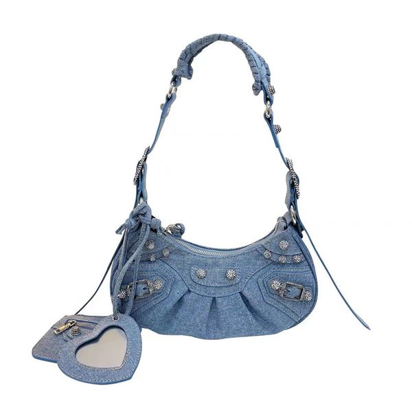bc underarm bag luxury handbag designer crossbody bag female genuine leather female fashion alphabet women's crossbody bag flap designe
bc underarm bag luxury handbag designer crossbody bag female genuine leather female fashion alphabet women's crossbody bag flap designe