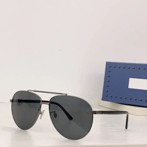 summer men's and women's luxury sunglasses fashion round sunglasses female designer with box, White;black
summer men's and women's luxury sunglasses fashion round sunglasses female designer with box, White;black