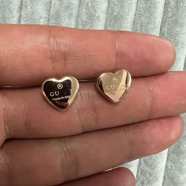 high polished girls original branded heart g solid stud 316l stainless steel 18k gold silver rose women letter engrave earrings wedding part, Golden;silver
high polished girls original branded heart g solid stud 316l stainless steel 18k gold silver rose women letter engrave earrings wedding part, Golden;silver