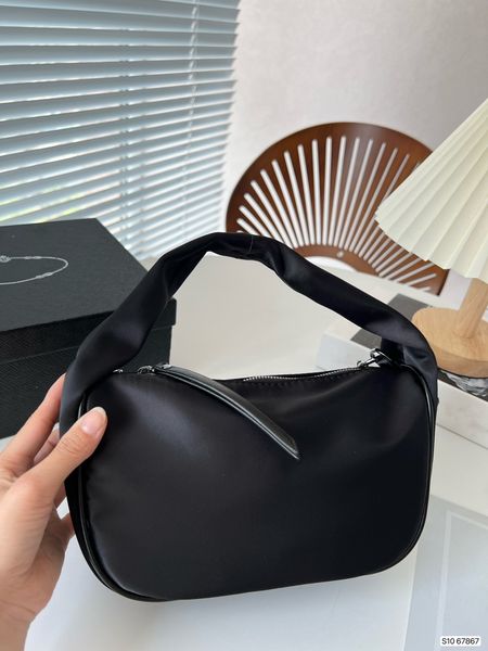 2023 new casual fashion all-in-one large capacity handbag 
2023 new casual fashion all-in-one large capacity handbag