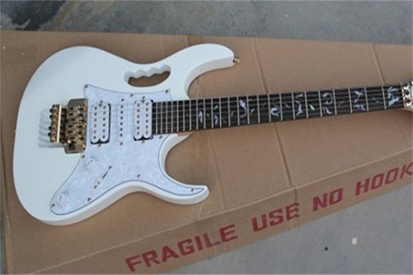 jem 7v steve vai dimarzio white 24 frets electric guitar h-s-h pickups rosewood fretboard floyd rose tremolo golden hardware
jem 7v steve vai dimarzio white 24 frets electric guitar h-s-h pickups rosewood fretboard floyd rose tremolo golden hardware