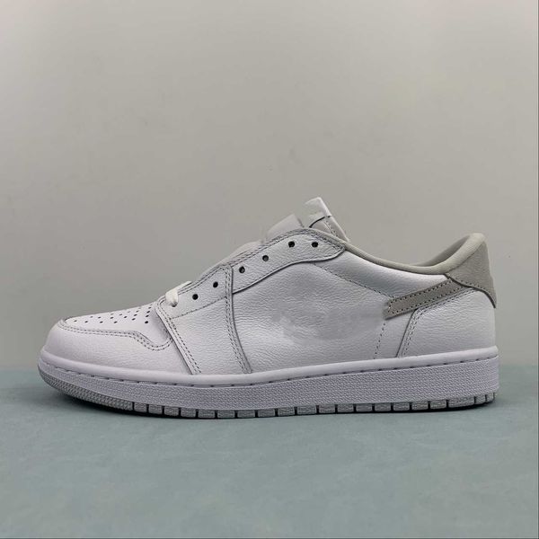 basketball shoes neutral grey jumpman 1 low og rte outdoor shoes sneaker sports with original box
basketball shoes neutral grey jumpman 1 low og rte outdoor shoes sneaker sports with original box