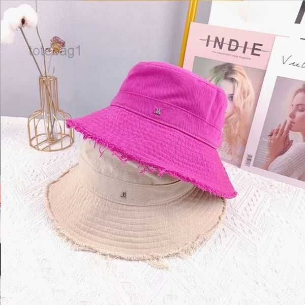 bob luxury designer bucket hat solid color hats for women and men wide brim artichaut classic letters fashion many summer colors beach trave, Blue;gray
bob luxury designer bucket hat solid color hats for women and men wide brim artichaut classic letters fashion many summer colors beach trave, Blue;gray
