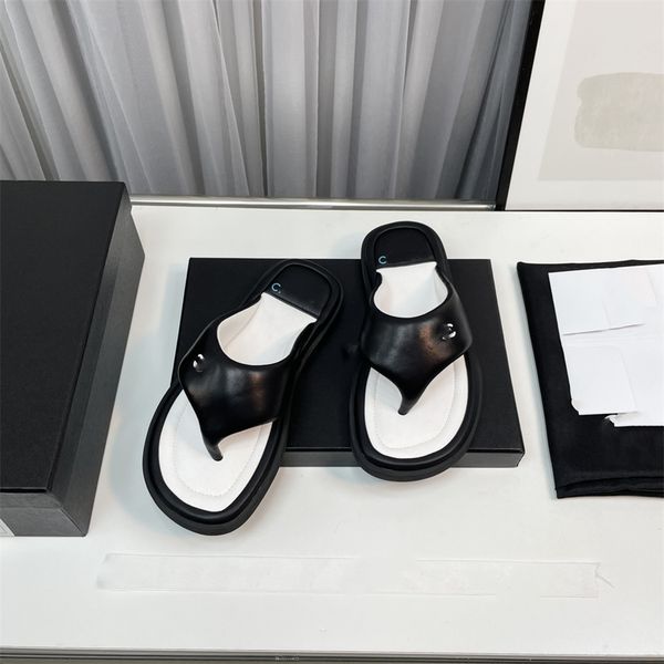 designer slipper cc beach shoes luxury slides summer outdoor slippers fashion sandals women party footwear black
designer slipper cc beach shoes luxury slides summer outdoor slippers fashion sandals women party footwear black