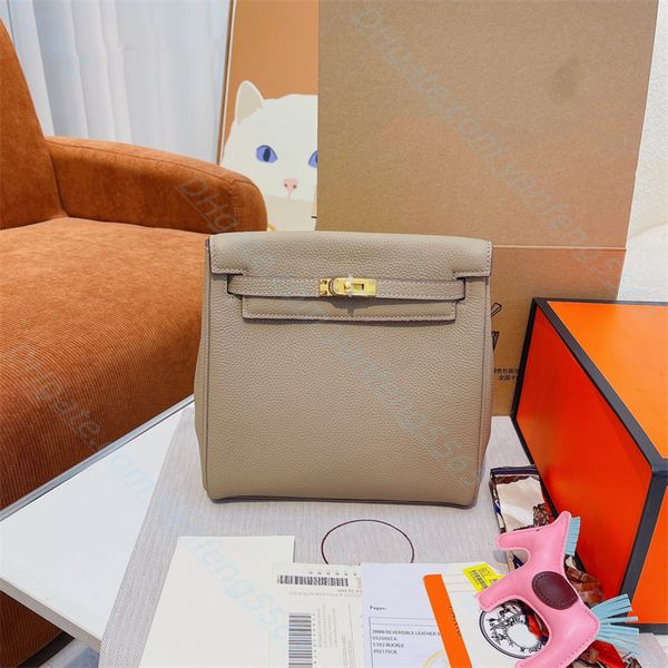 luxury famous backpack with lock school bag tote womens mens fashion leather mini solid color shoulder bags backpacks style purse hangbag wa
luxury famous backpack with lock school bag tote womens mens fashion leather mini solid color shoulder bags backpacks style purse hangbag wa